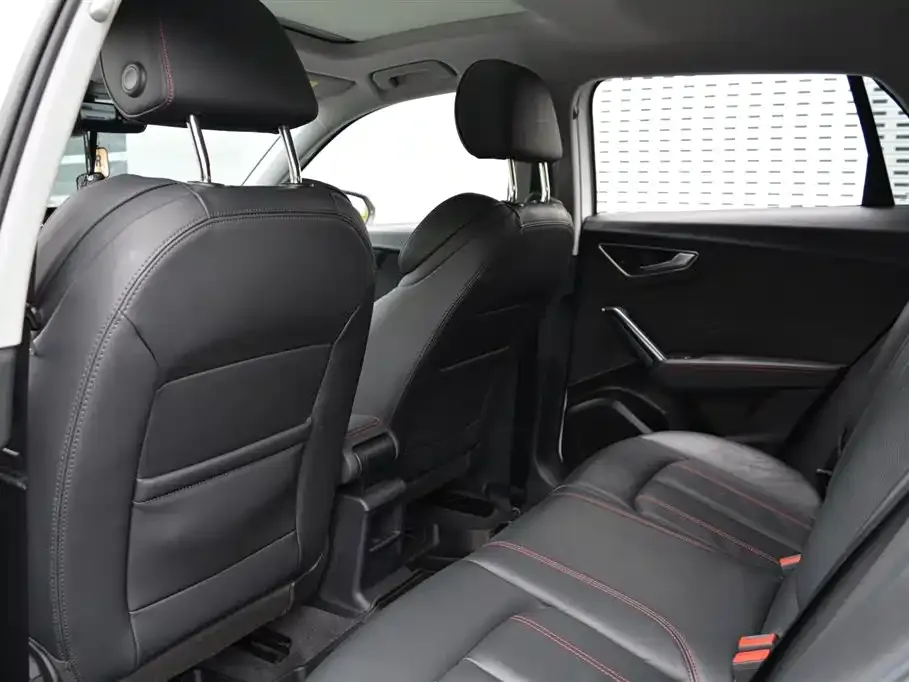 Audi Q2L 2022 из CN, фото 2