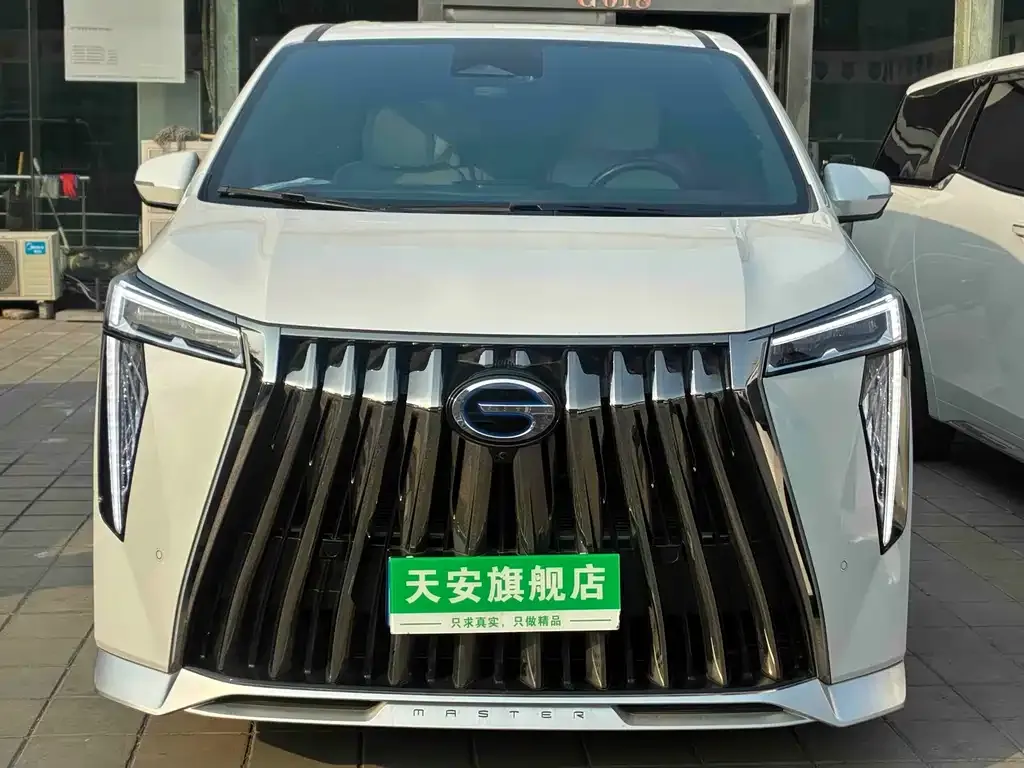 GAC Motor Trumpchi M8 — фото 10