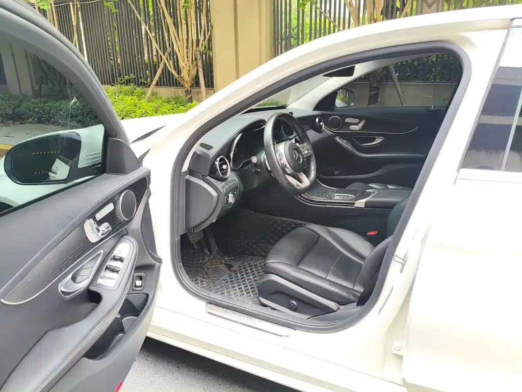 Mercedes-Benz C-Class 2021 из CN, фото 2