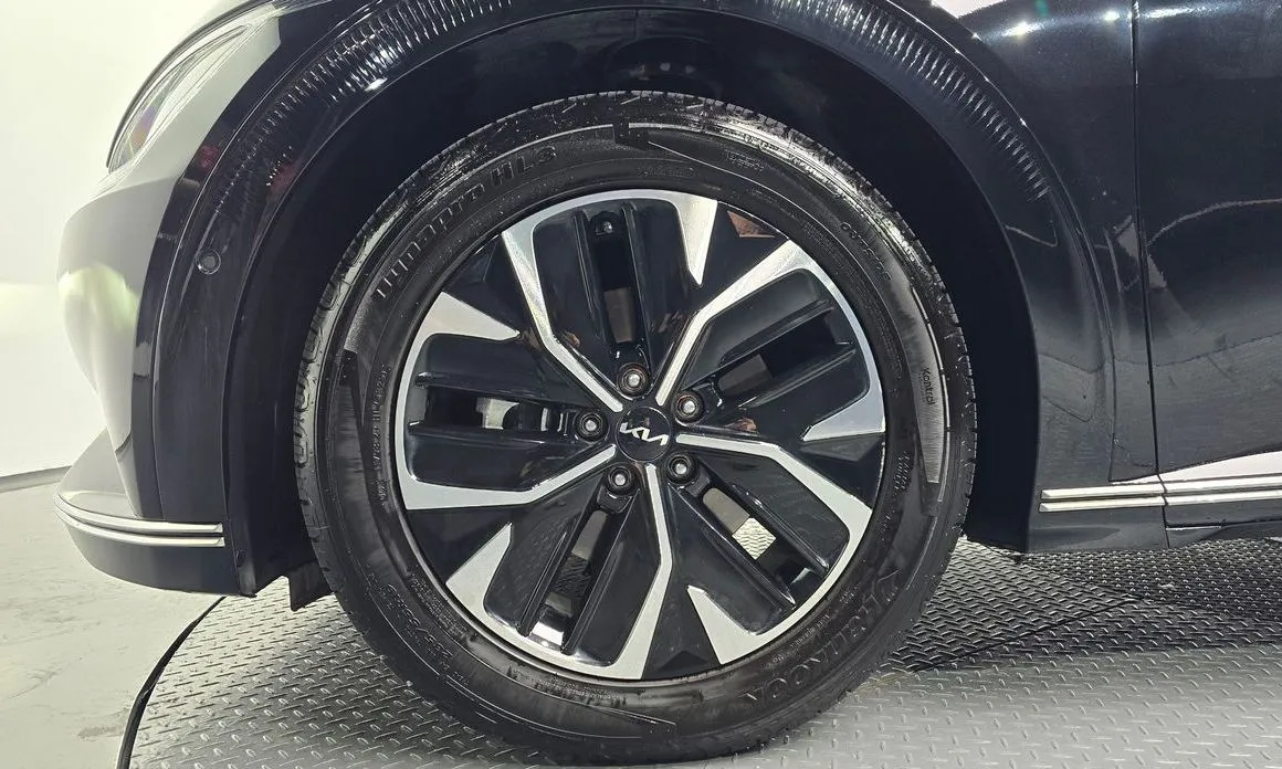 Kia EV6 2023 из KR, фото 9