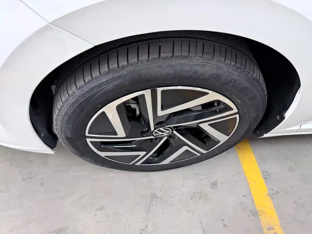 Volkswagen Sagitar — фото 9