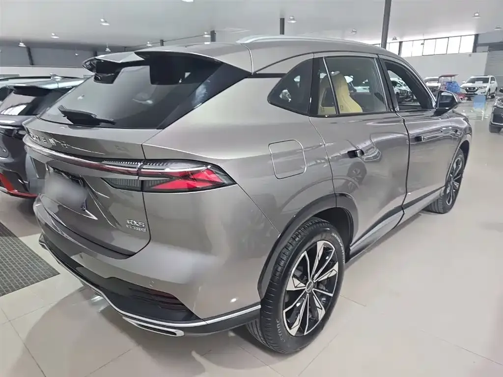 Roewe RX5 2025 из CN, фото 4