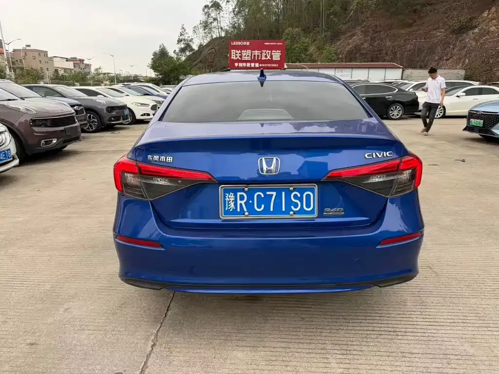 Honda Civic — фото 7