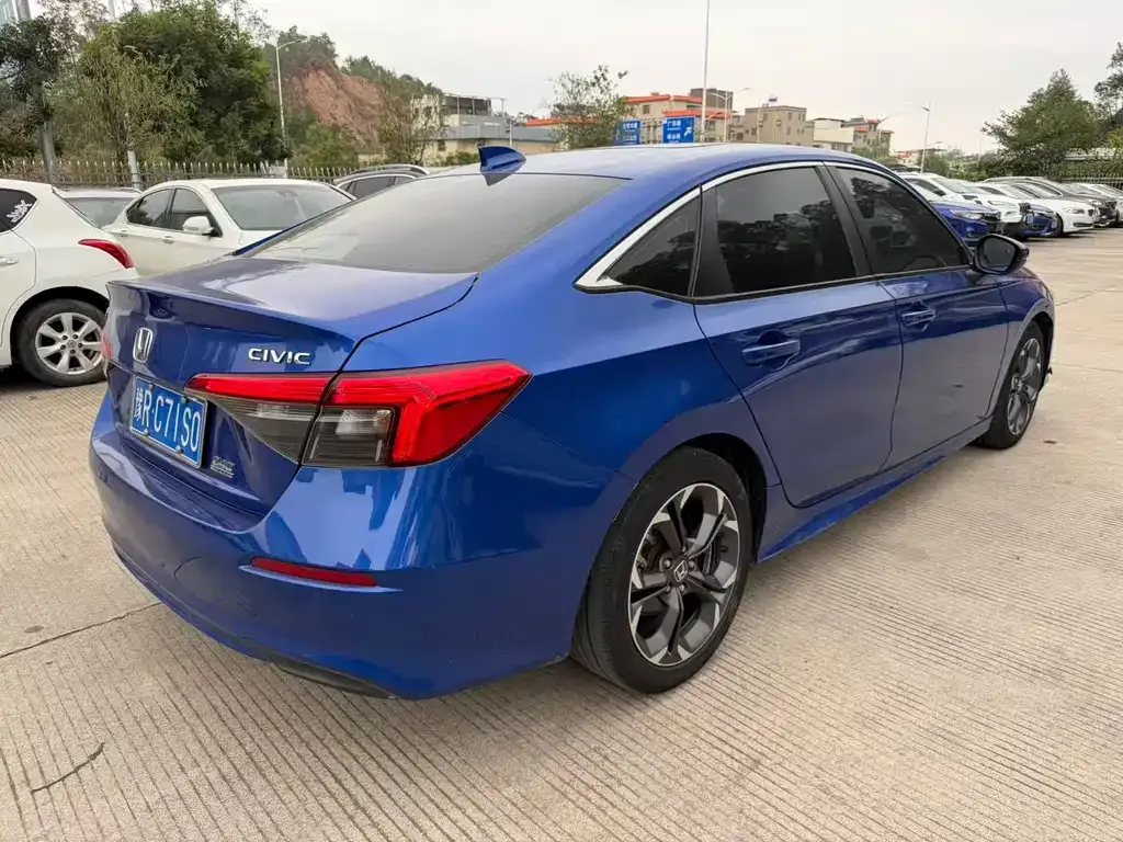 Honda Civic — фото 9