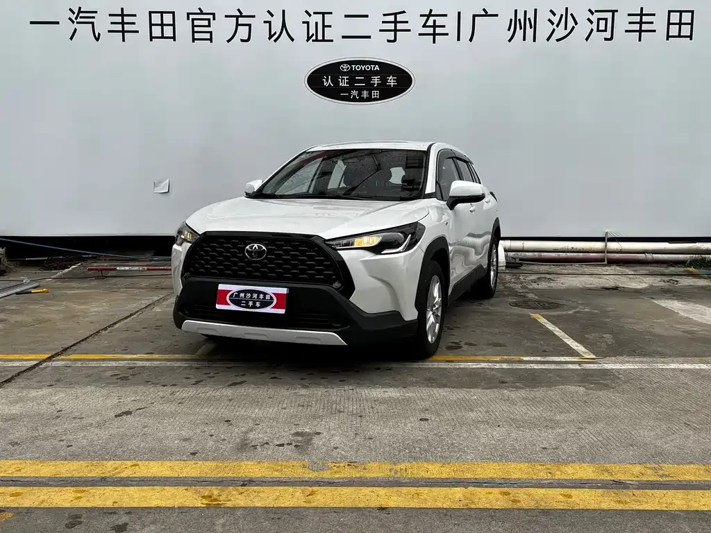 Toyota Corolla Cross — фото 1