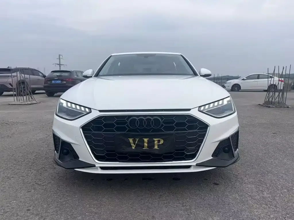 Audi A4L 2023 из CN, фото 6