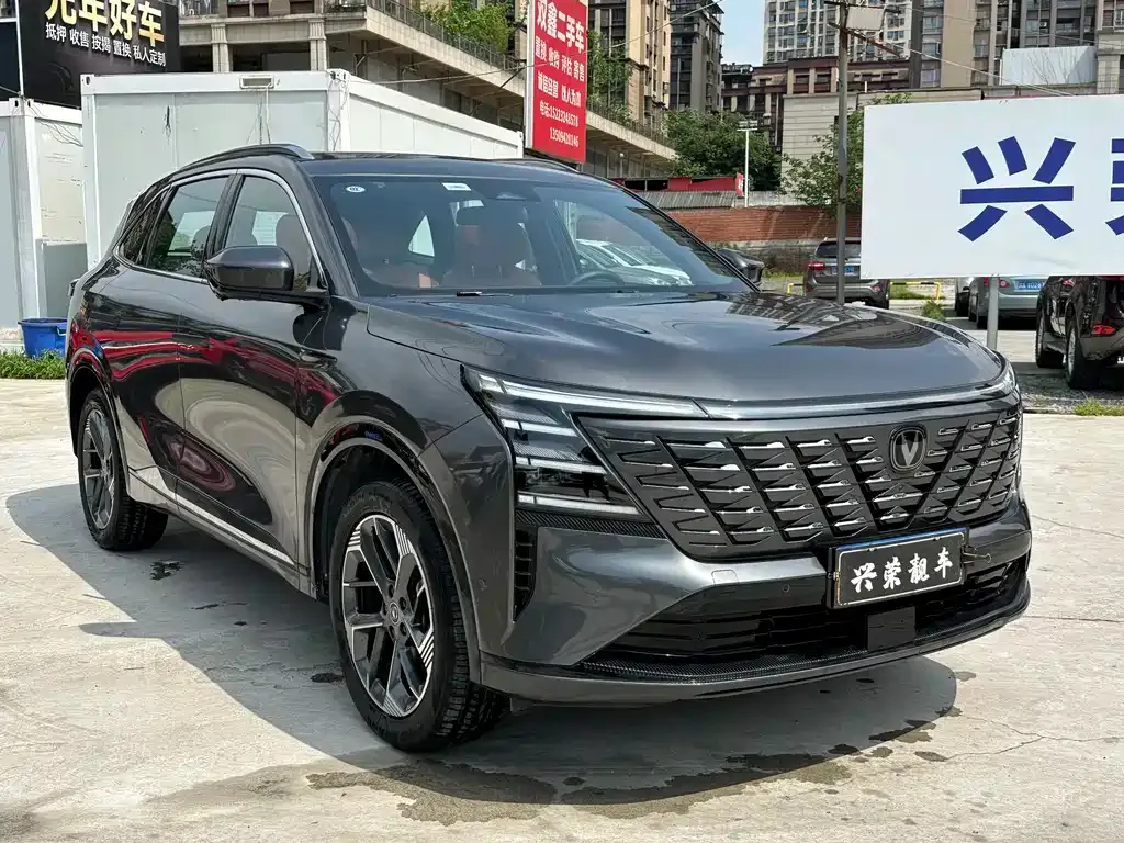 Changan CS75PLUS — фото 10