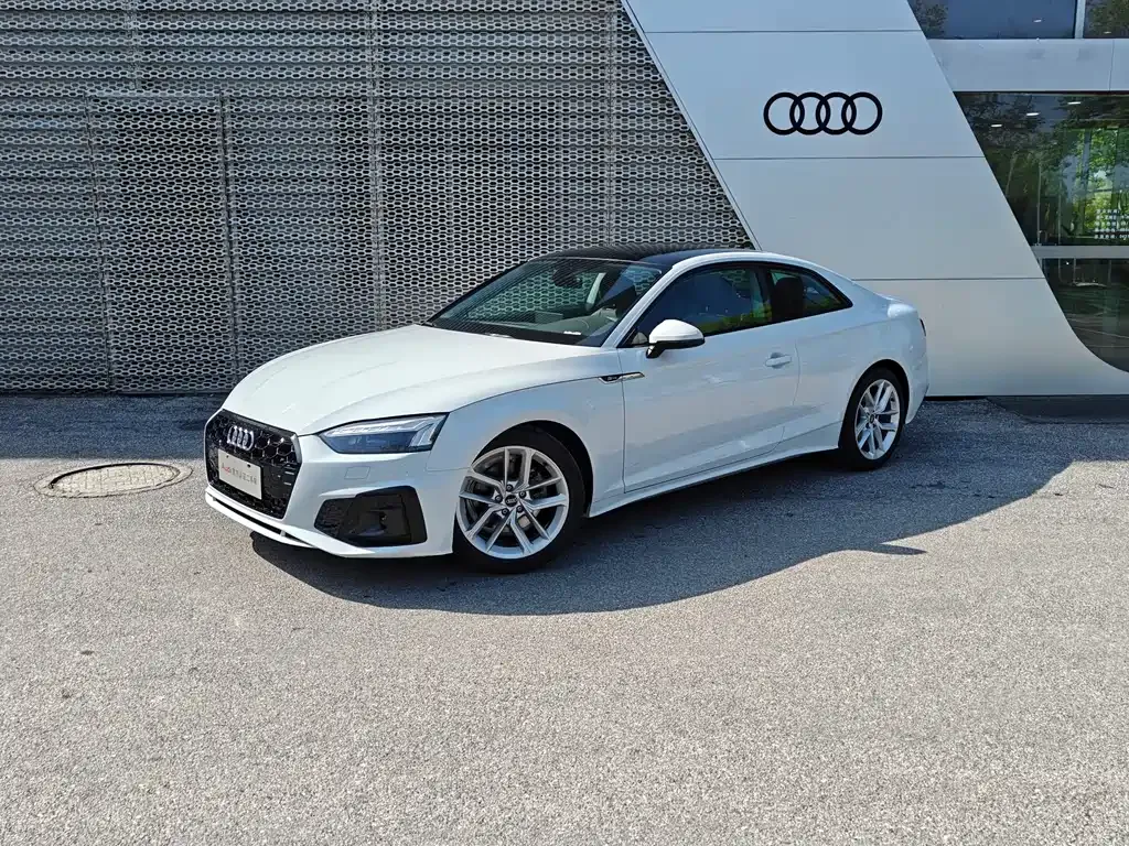 Audi A5 (Import) — фото 1