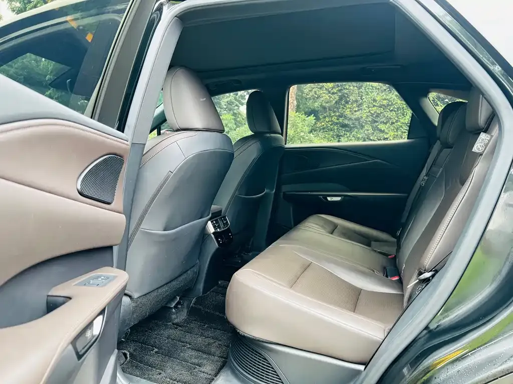 Lexus RX — фото 9
