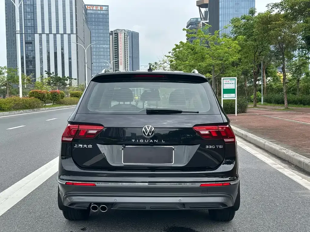 Volkswagen Tiguan L — фото 5