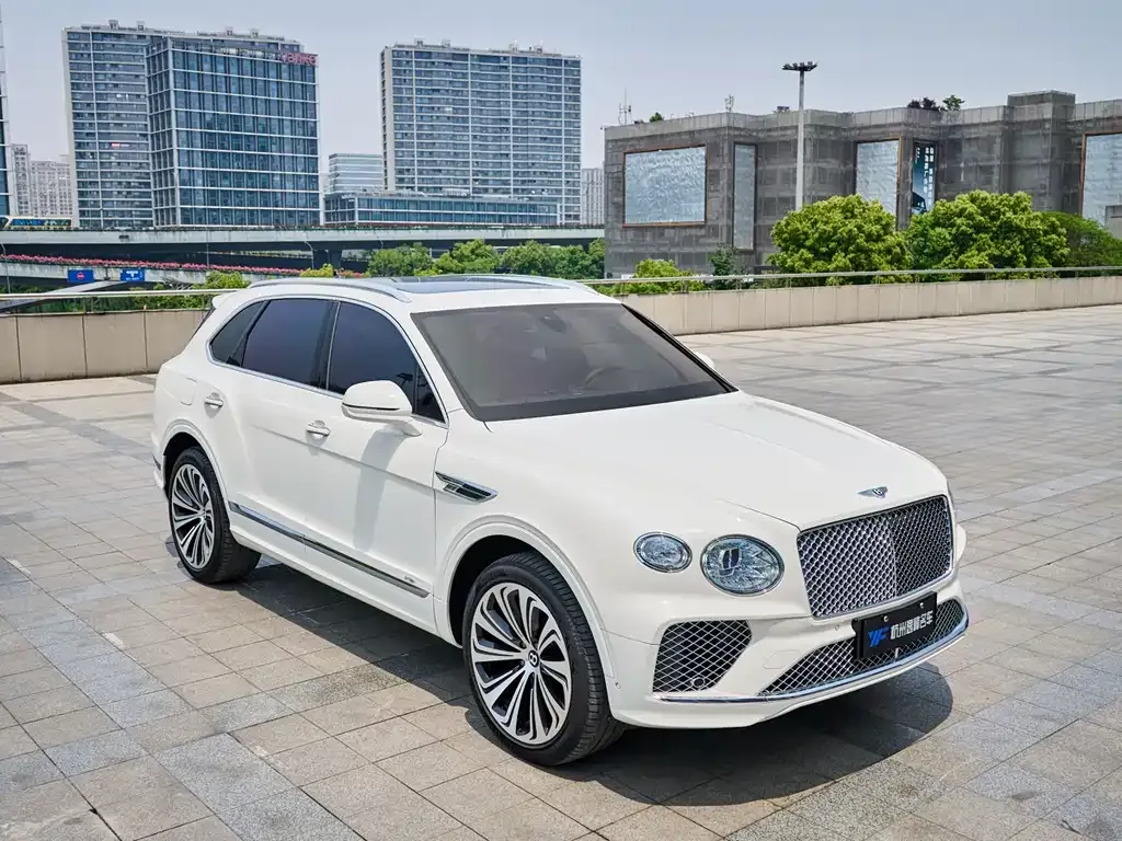 Bentley Bentayga — фото 10
