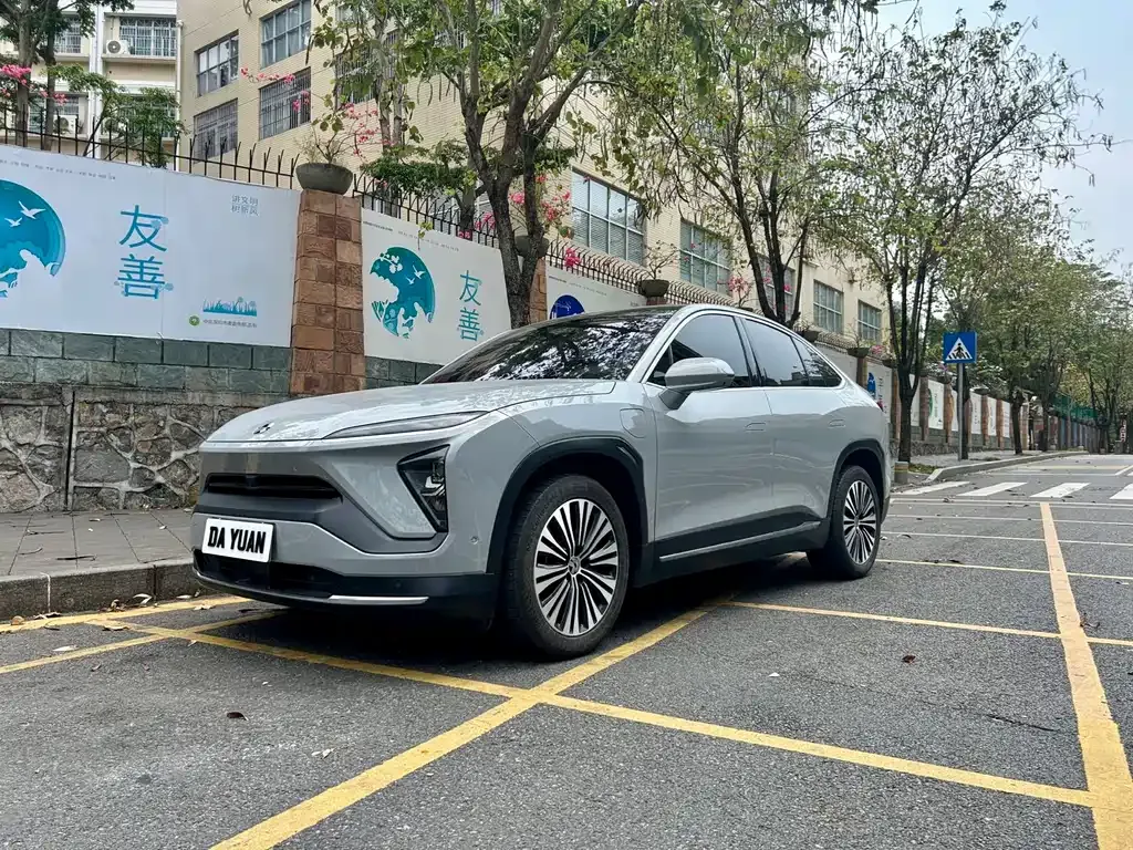 NIO EC6