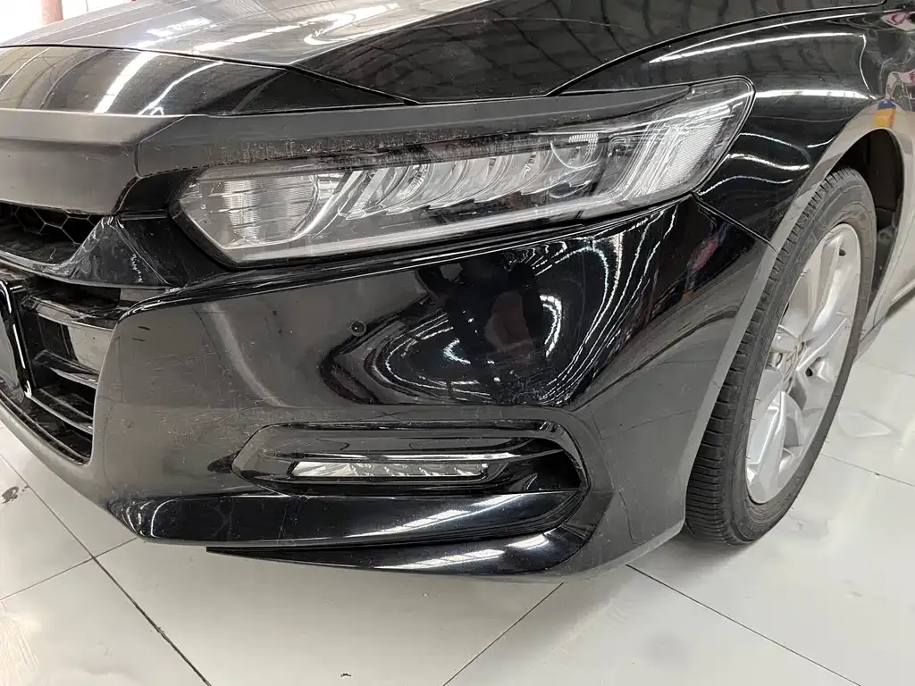 Honda Accord — фото 4