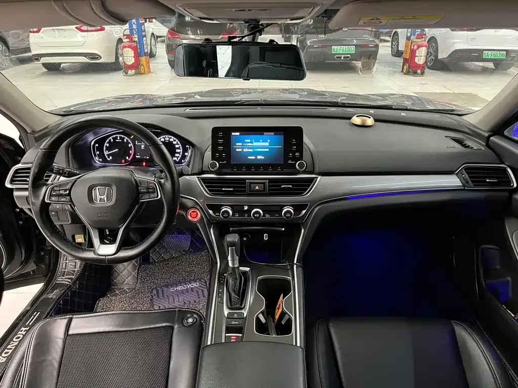Honda Accord — фото 2