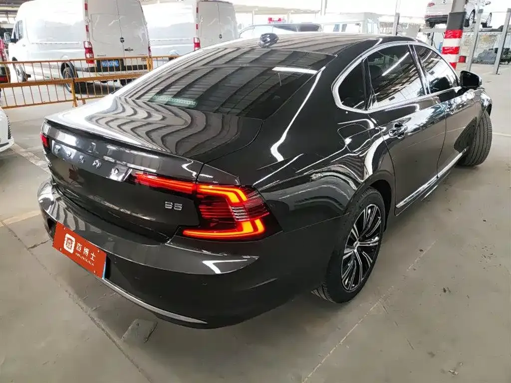 Volvo S90 — фото 5