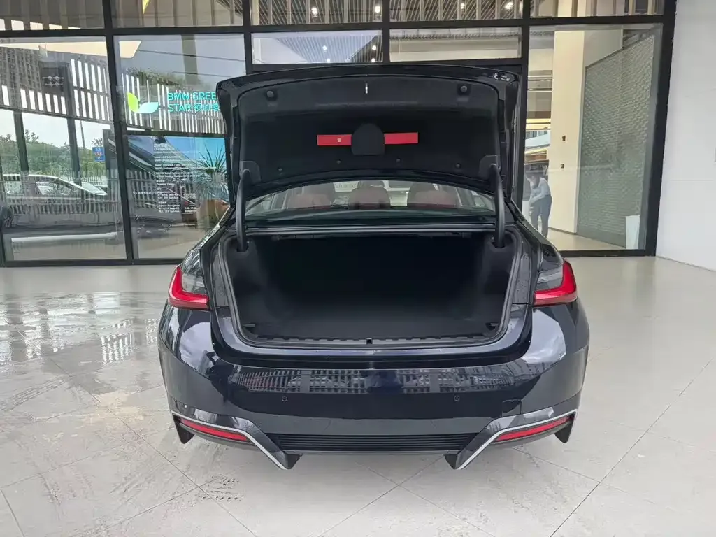 BMW i3 2024 из CN, фото 7
