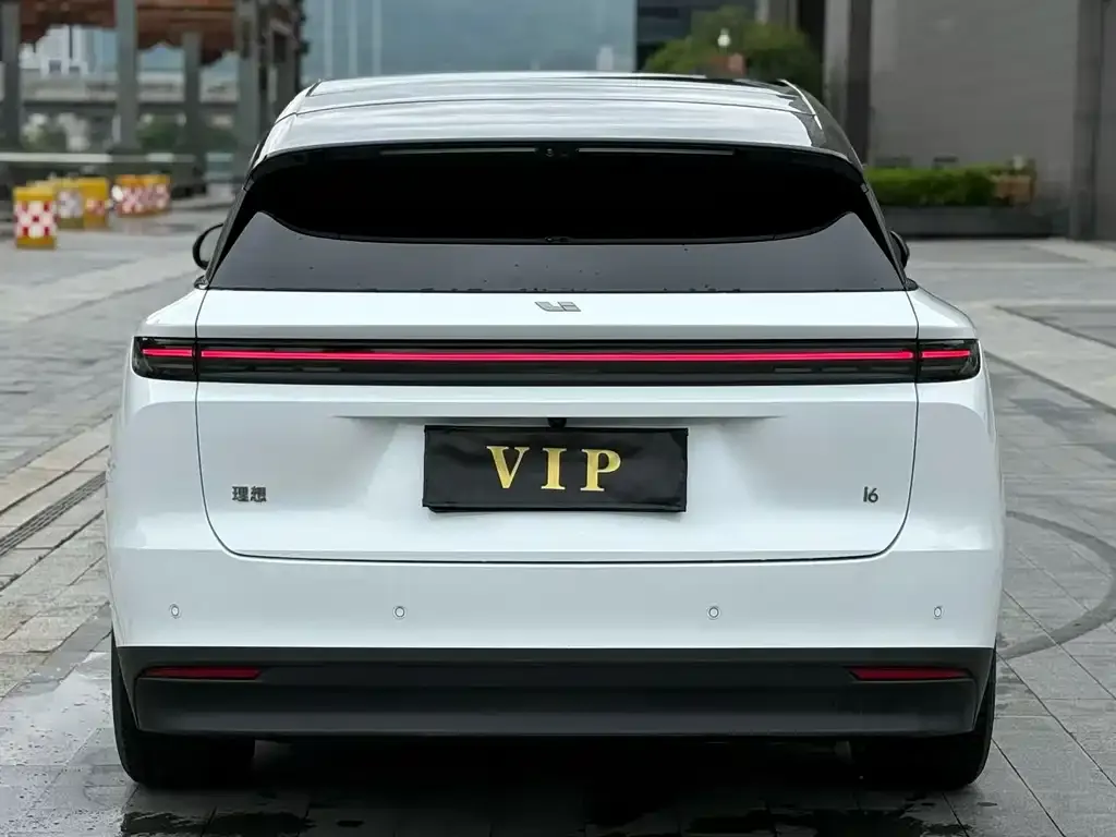 Li Auto i6 — фото 2