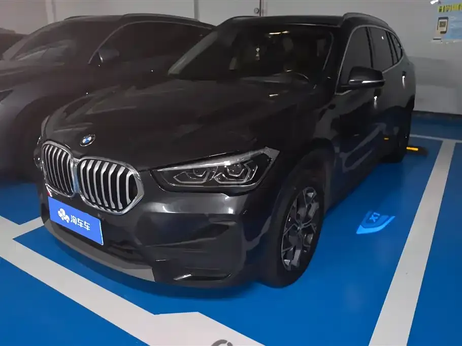 BMW X1 — фото 1