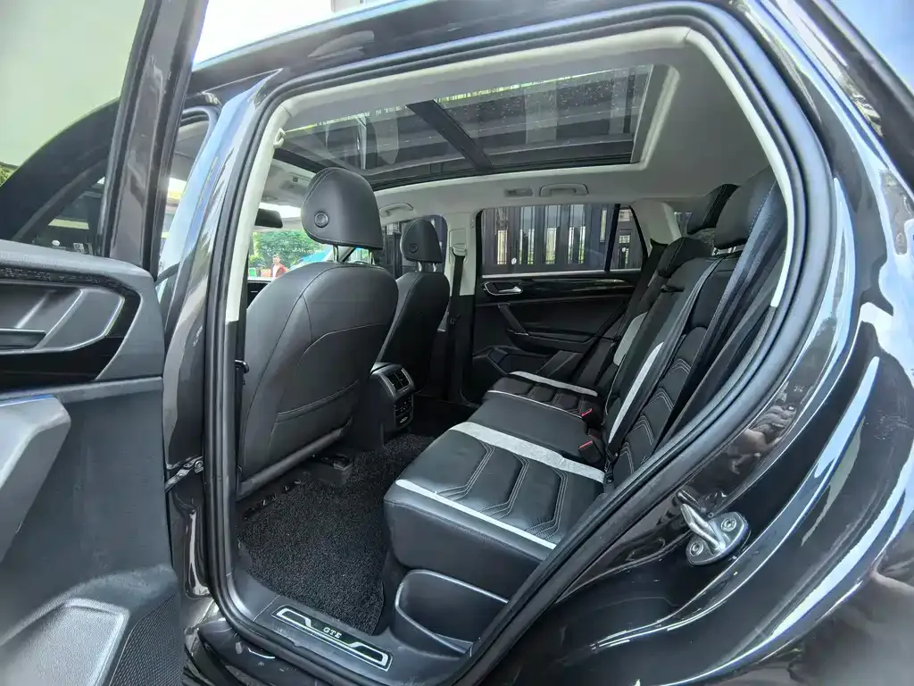 Volkswagen Tayron GTE PHEV 2023 из CN, фото 2