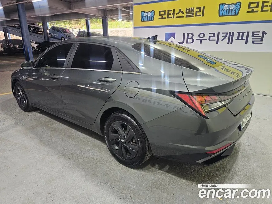 Hyundai AVANTE — фото 5