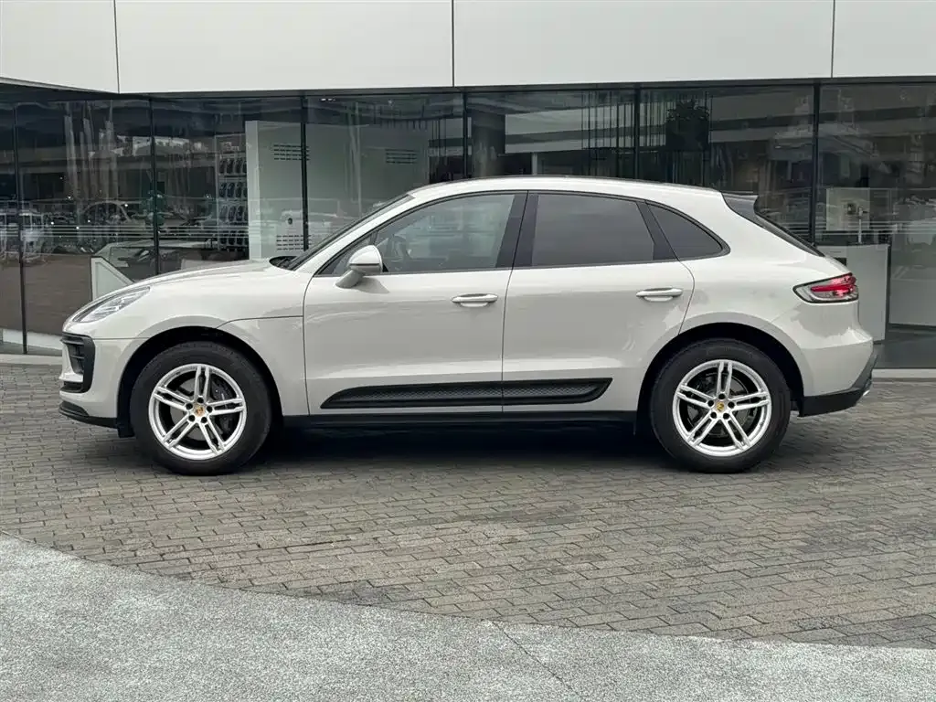 Porsche Macan — фото 8