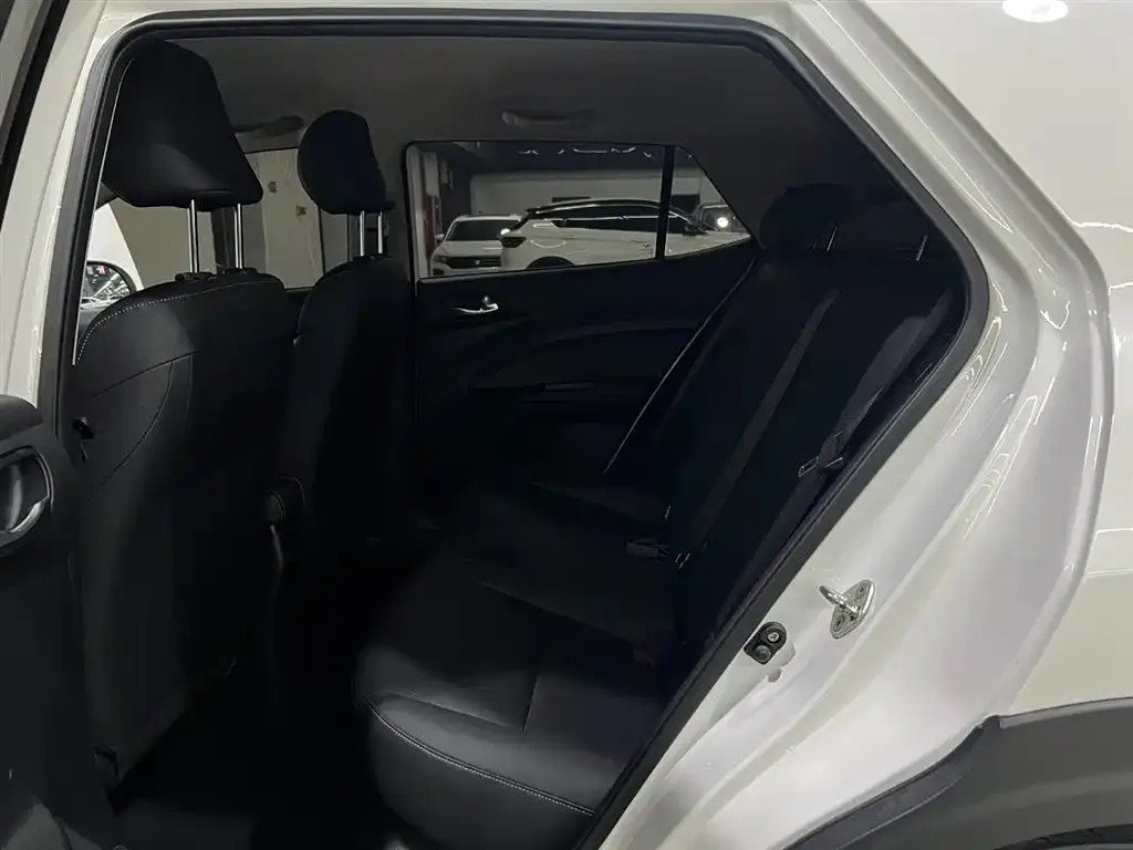 Kia KX1 2022 из CN, фото 8
