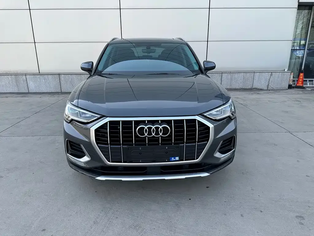 Audi Q3 — фото 2
