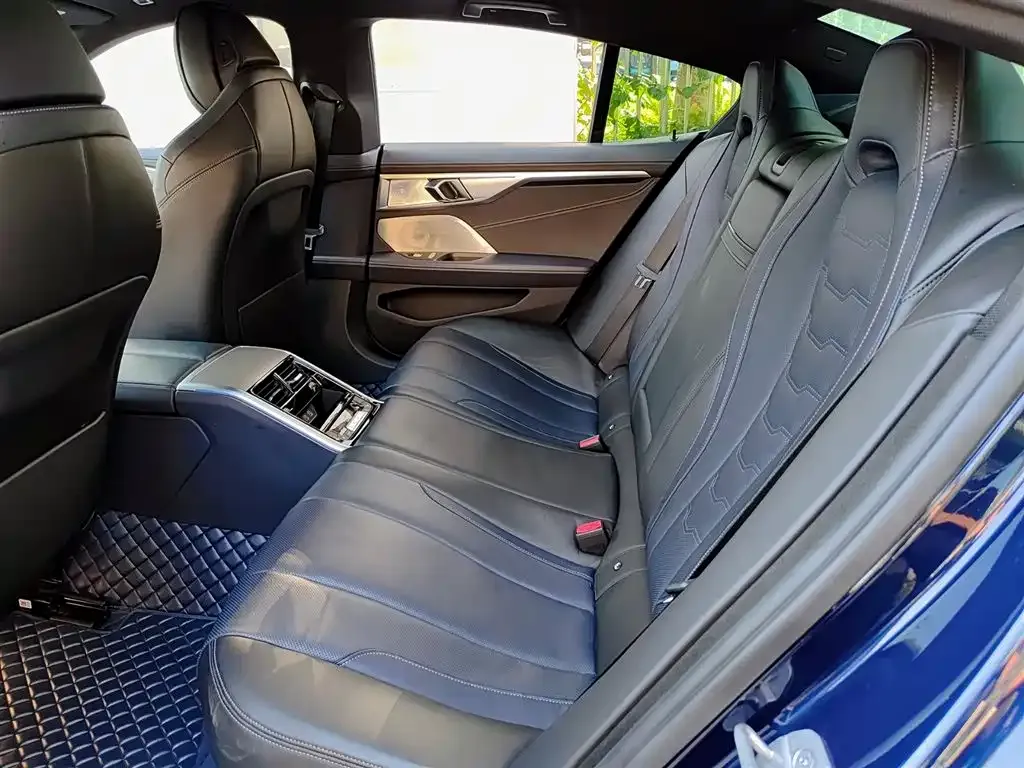BMW 8 Series 2023 из CN, фото 6