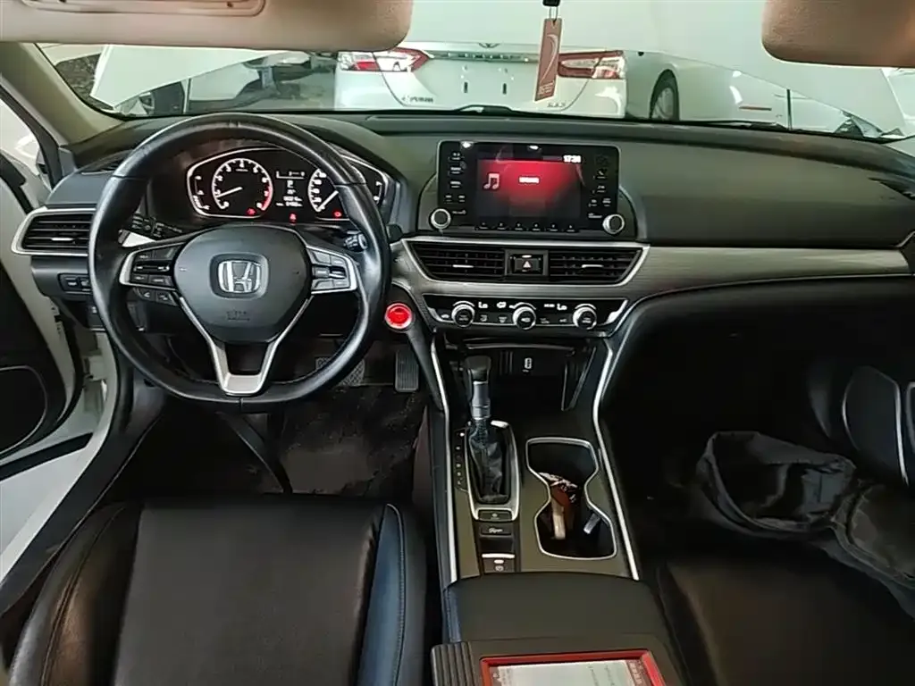 Honda Accord — фото 2
