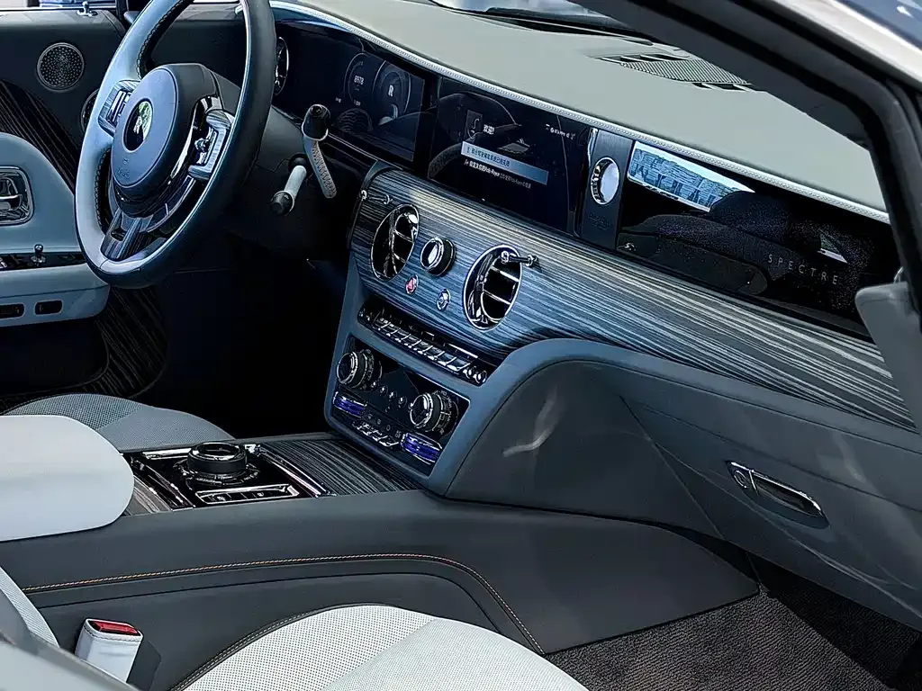 Rolls-Royce Phantom 2024 из CN, фото 4