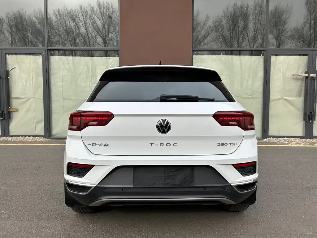 Volkswagen T-Roc — фото 2