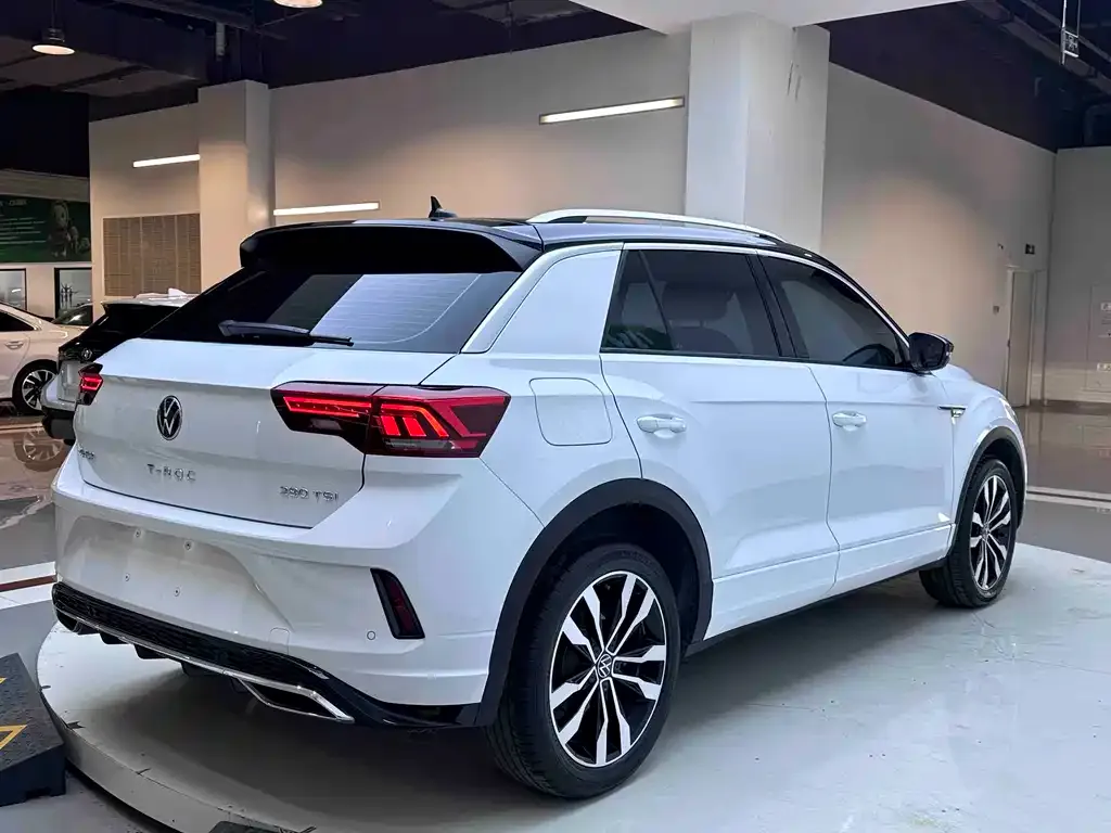 Volkswagen T-Roc — фото 5