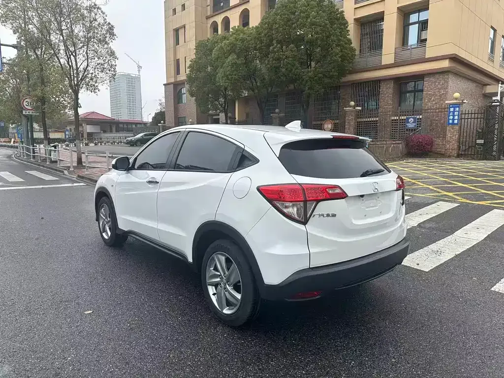 Honda Vezel 2021 из CN, фото 9