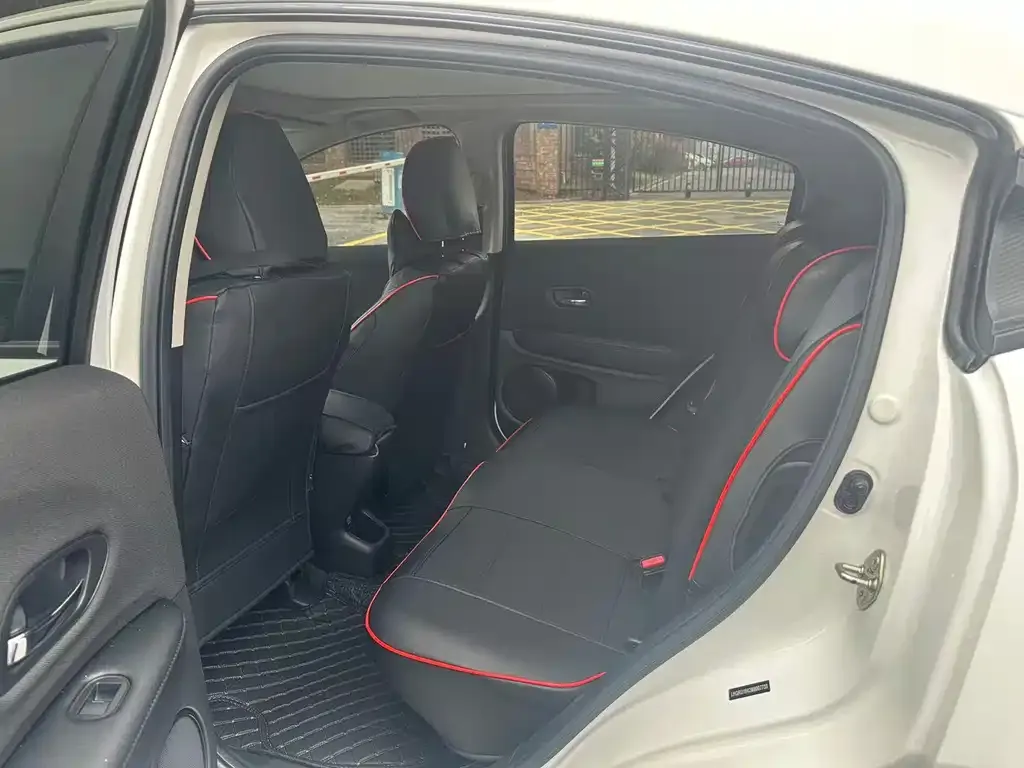 Honda Vezel 2021 из CN, фото 2