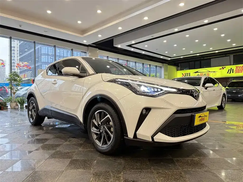 Toyota C-HR — фото 3