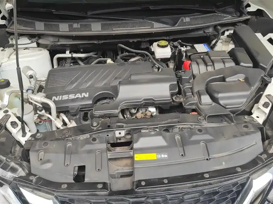 Nissan Qashqai — фото 10