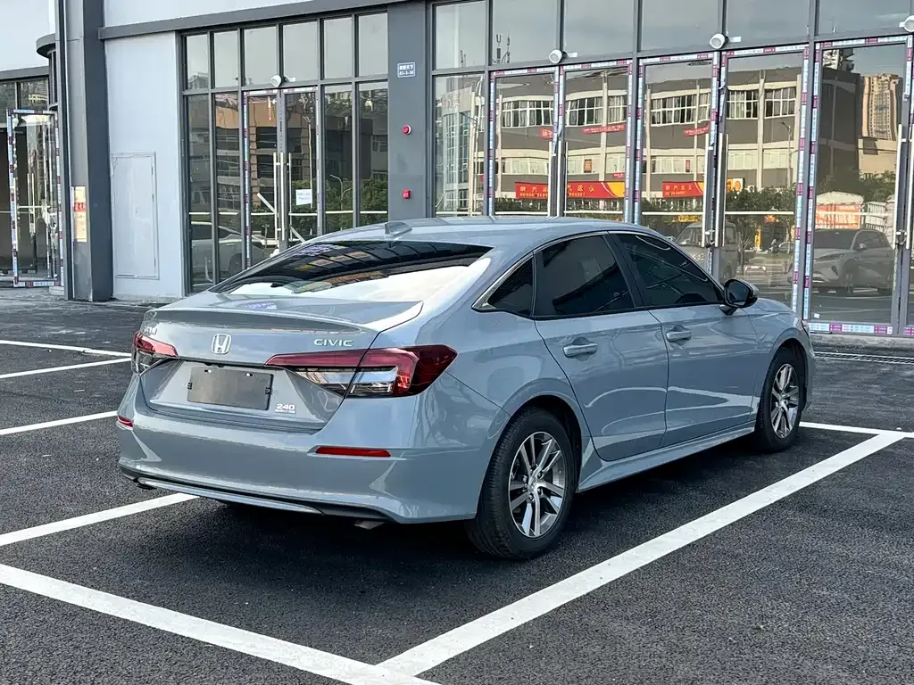 Honda Civic — фото 7