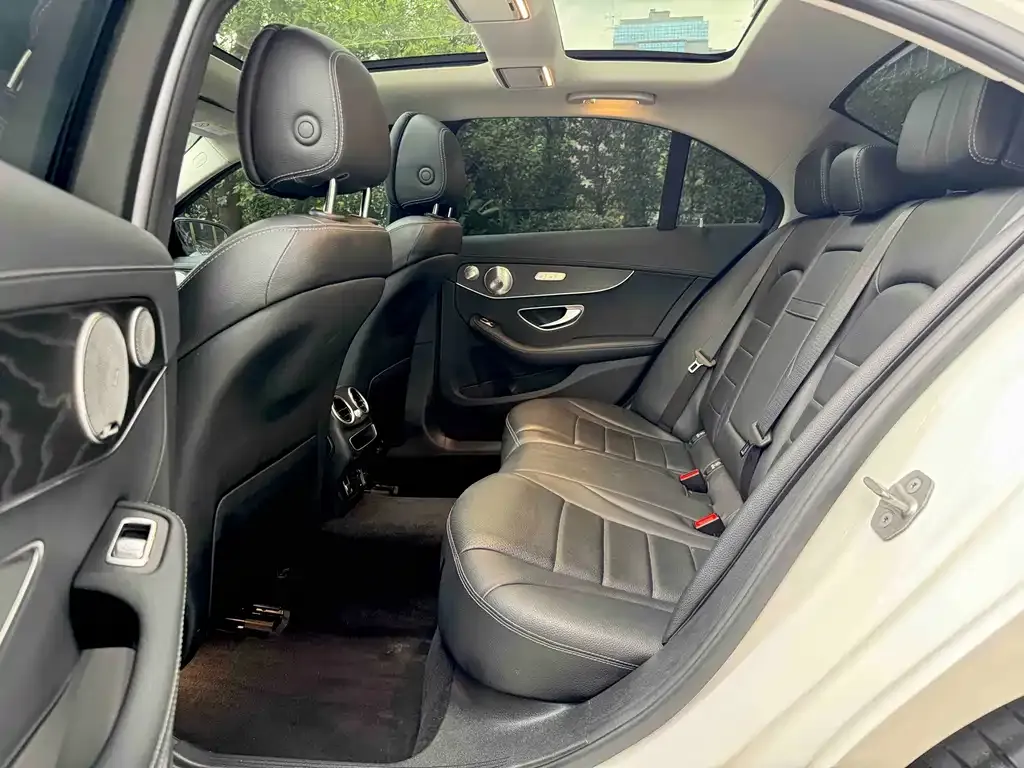 Mercedes-Benz C-Class — фото 8