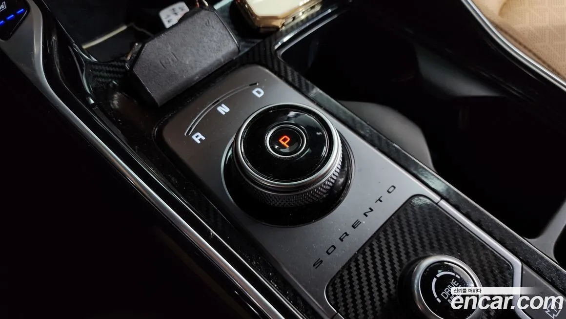 Kia Sorento — фото 5