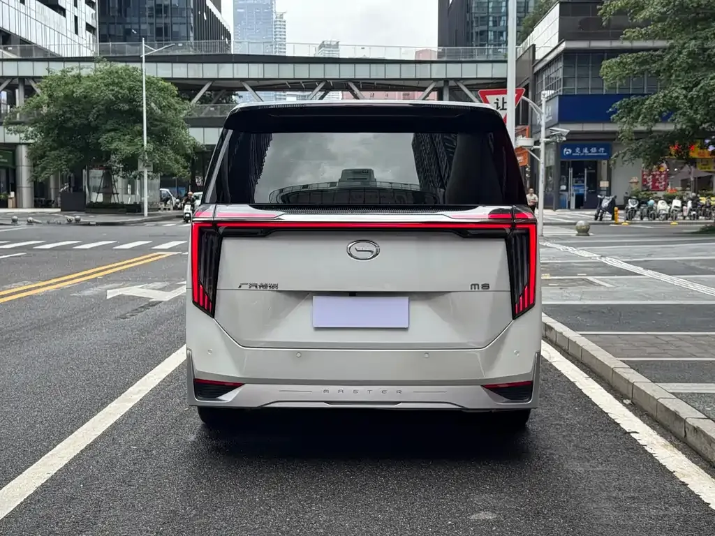 GAC Motor Trumpchi M8 — фото 10