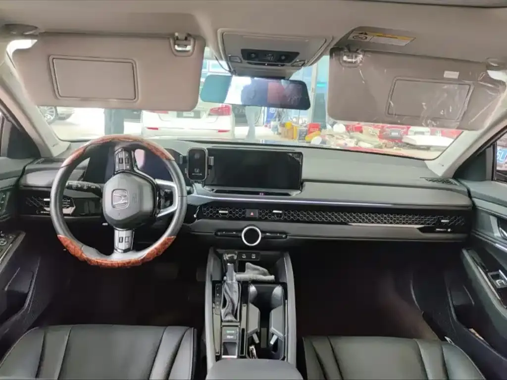 Honda Accord — фото 4