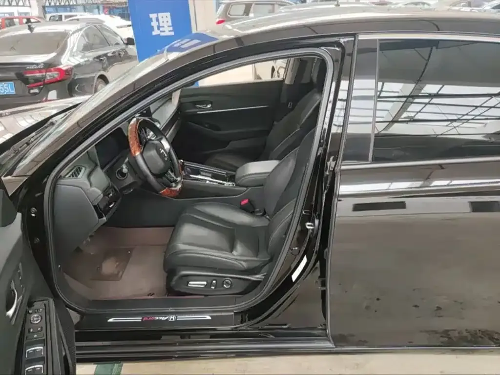 Honda Accord — фото 5