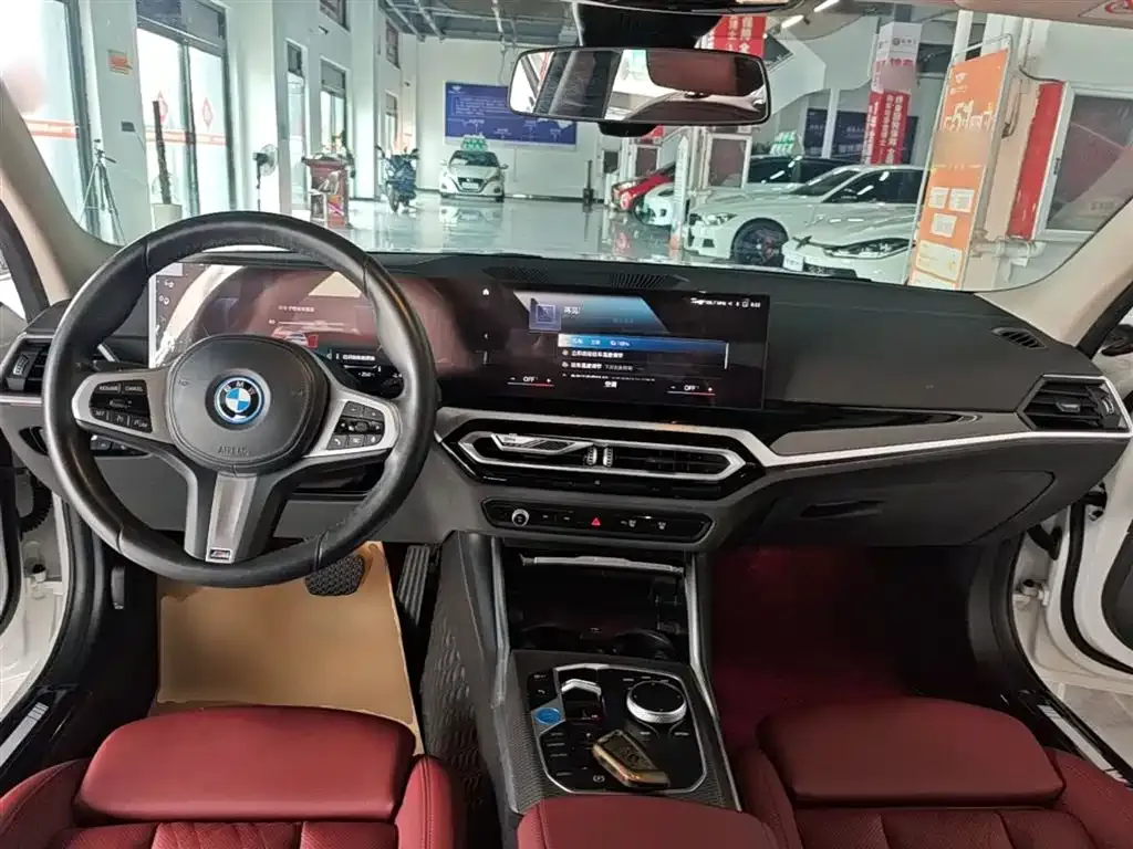 BMW i3 — фото 7
