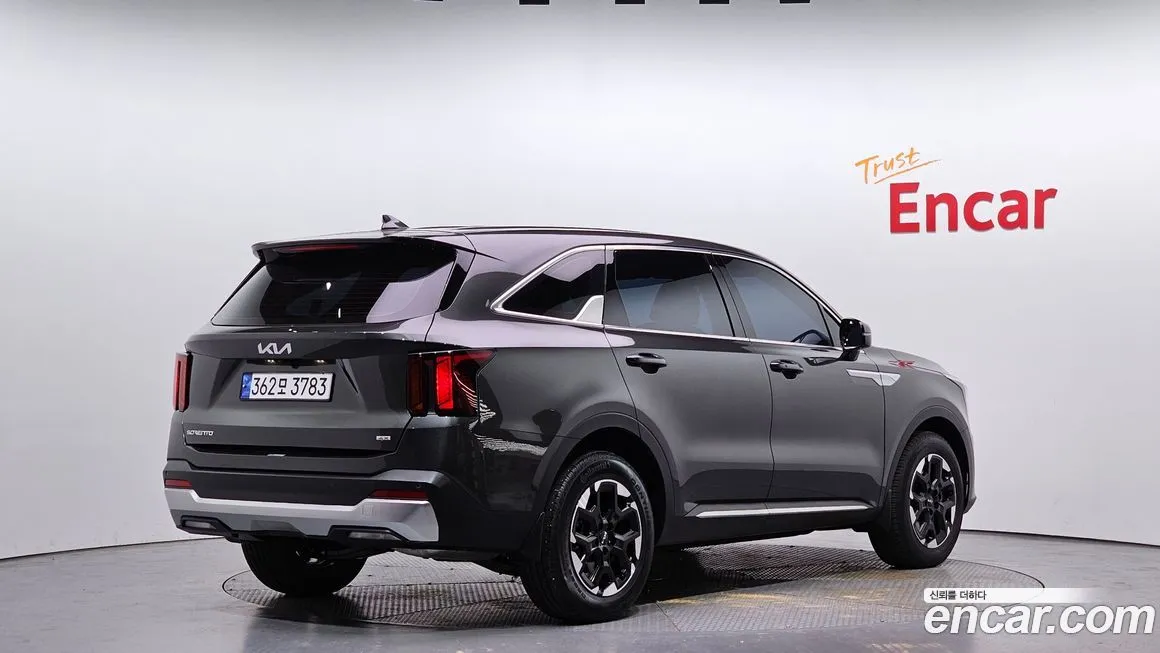 Kia Sorento — фото 4