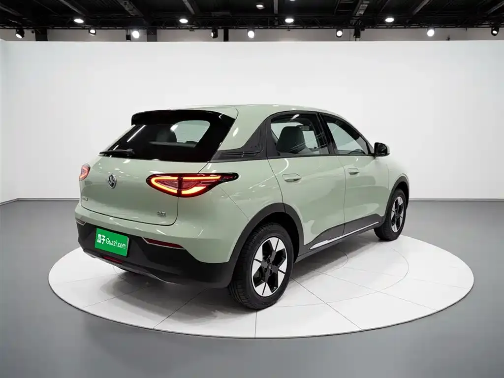 Geely Starburst — фото 10