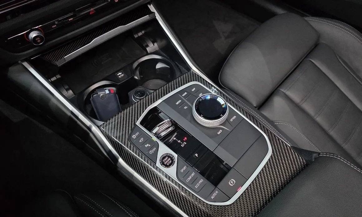 BMW 3-Series 2025 из KR, фото 9