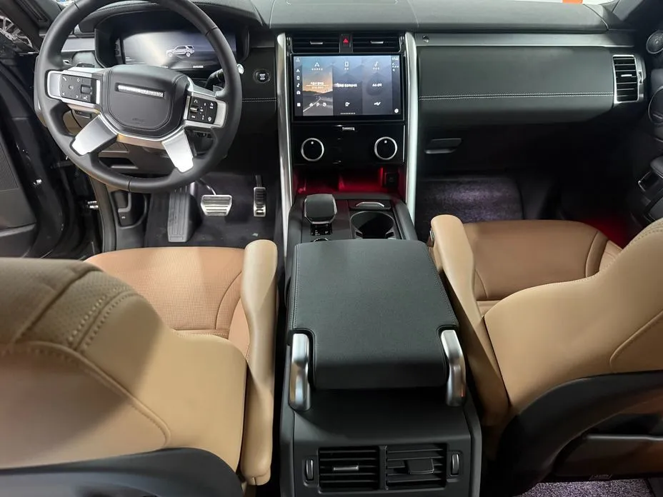 Land Rover Discovery 2025 из KR, фото 2