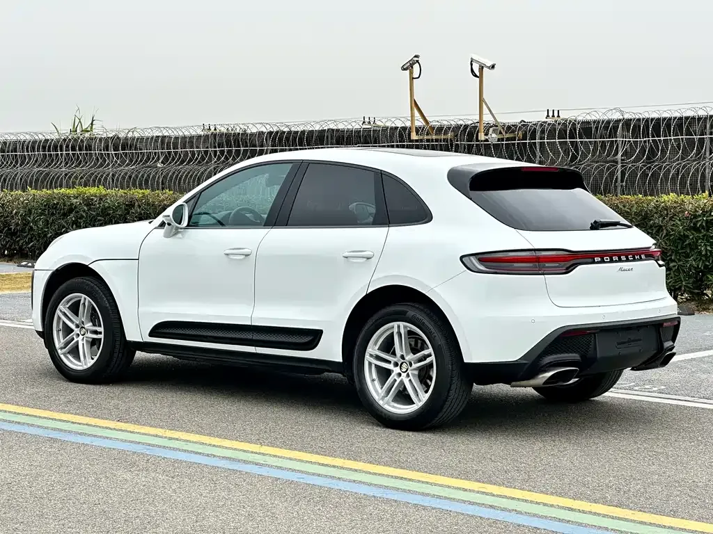 Porsche Macan — фото 5
