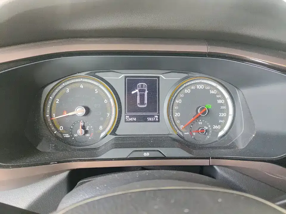 Volkswagen Tharu — фото 8