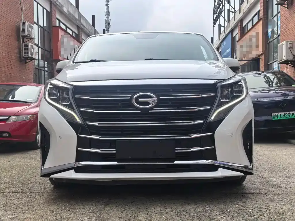 GAC Motor Trumpchi M8 — фото 9